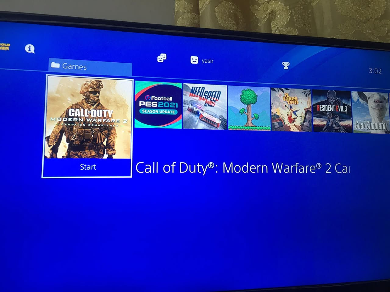 بلي ٤ مهكر التخزين نص تيره يعني 500 كيكه

كامل ملحقات و جوستكات (عدد ٢)
النضام 12.52
الجهاز لوك ستيكر يعني ما مفتوح ابد و لا داخل تصليح
و متروس العاب بس ١٨ لعبه مثل ما موضح بل صورة

و تكدر تخلي العاب بعد

السعر ٢٥٠ الف

مكاني بغداد اليرموك

واتساب 
***********
