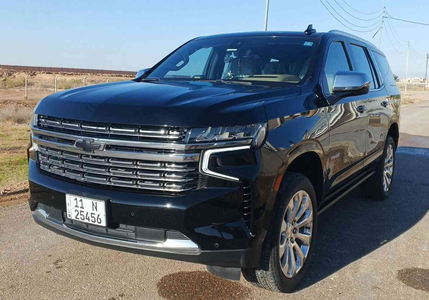 ‏تاهو
‏ 2022 
‏خليجي
‏PREMIER
‏ فول مواصفات 
‏كير ومحرك كفالة
‏بدون صبغ 
‏بيها بارد بالباب الخلفي عكس السائق
‏ مغلفه PPF 
‏ماشية 104 الف كم 
‏رقم بغداد 
‏سيارة بأسمي 
‏
‏💎 ســعــر ✅ ::  51000$
‏بيها مجال
‏
‏المواصفات 
‏3 شاشة 
‏عداد ديجتال 
‏علامة ضوء القمر 
‏بانوراما 
‏رادار جانبي 
‏رادار امامي 
‏رادار خلفي 
‏كاميرا 360 
‏دوسه كهرباء 
‏جنطة كهرباء 
‏كشنات كهرباء 
‏كشنات تدفئة تبريد 
‏كشن خزن 
‏ثلاجة 
‏جكات 
‏مري شفط 
‏اشاير بل مري 
‏تشغيل عن بعد 
‏اوتو ستوب 
‏وبعد بيها هواية مواصفات 

‏***********
‏
