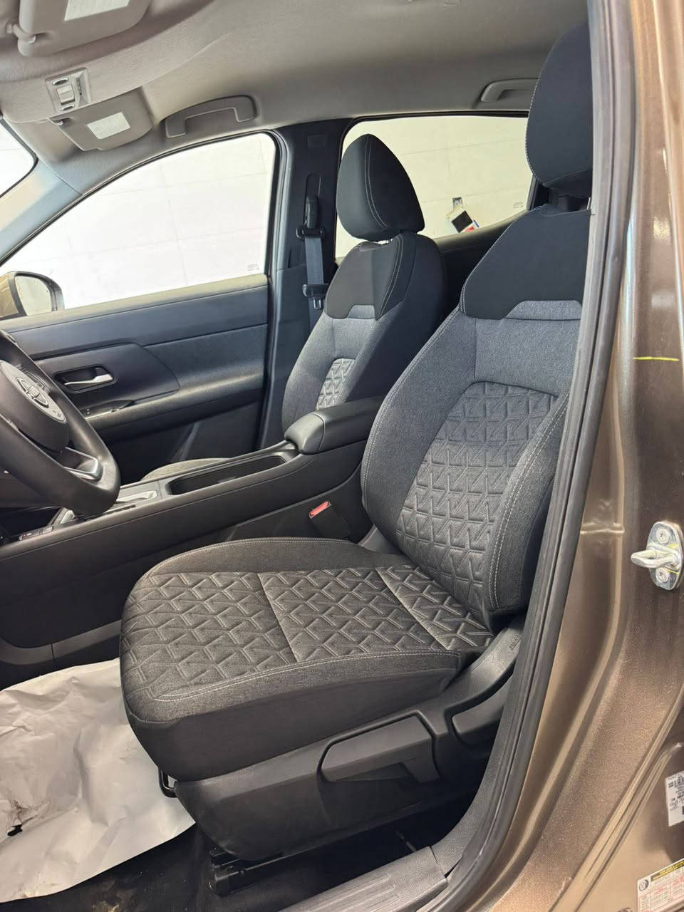 NISSAN KICKS 2.0L I-4 DOHC, 2025
رقم کاتی 
رۆشتنی ٤ هەزار 
بێ بۆیاخ 
بێ ارباگ 
سعری ١٧٥ ورقر 
شوێن سەیارە هەولێر 
0751-2004-377
0772-818-6453
……..
Nissan kicks 2025 2.0 V4 2025 
رقم کاتی 
ماشی ٤ الف 
بدون صبغ 
بدون ارباگ 
سعر 175 ورقە 
مکان سیارە اربیل أربيل, العراق


**إذا كنت صاحب هذا الإعلان وتريد حذفه لأي سبب، رجاءا أرسل رسالة إلى الدعم الفني**