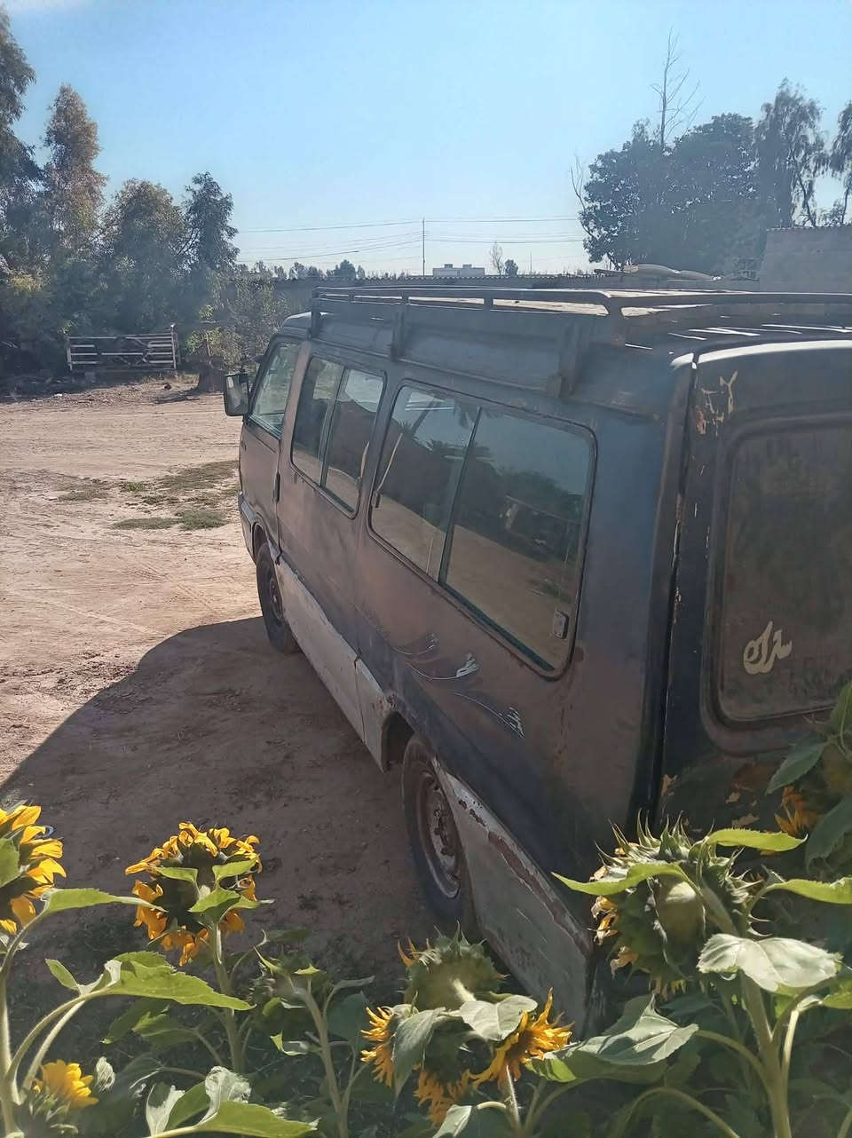 كيا بسته موديل 94سنويتهه تنتهي نهايه 2026رقم الهاتف ‏‪***********‬‏
