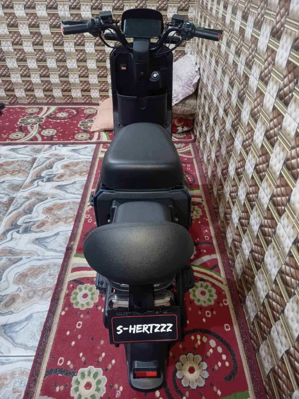 السلام عليكم دراجه شحن للبيع زيرو ٢٦ ماخذهه ب٧٠٠ رايدهه ب٥٠٠ مستعجل ع بعيتهه صار اسبوعين من اخذتهه 
لاتصال ***********بي واتساب 
***********اتصال
