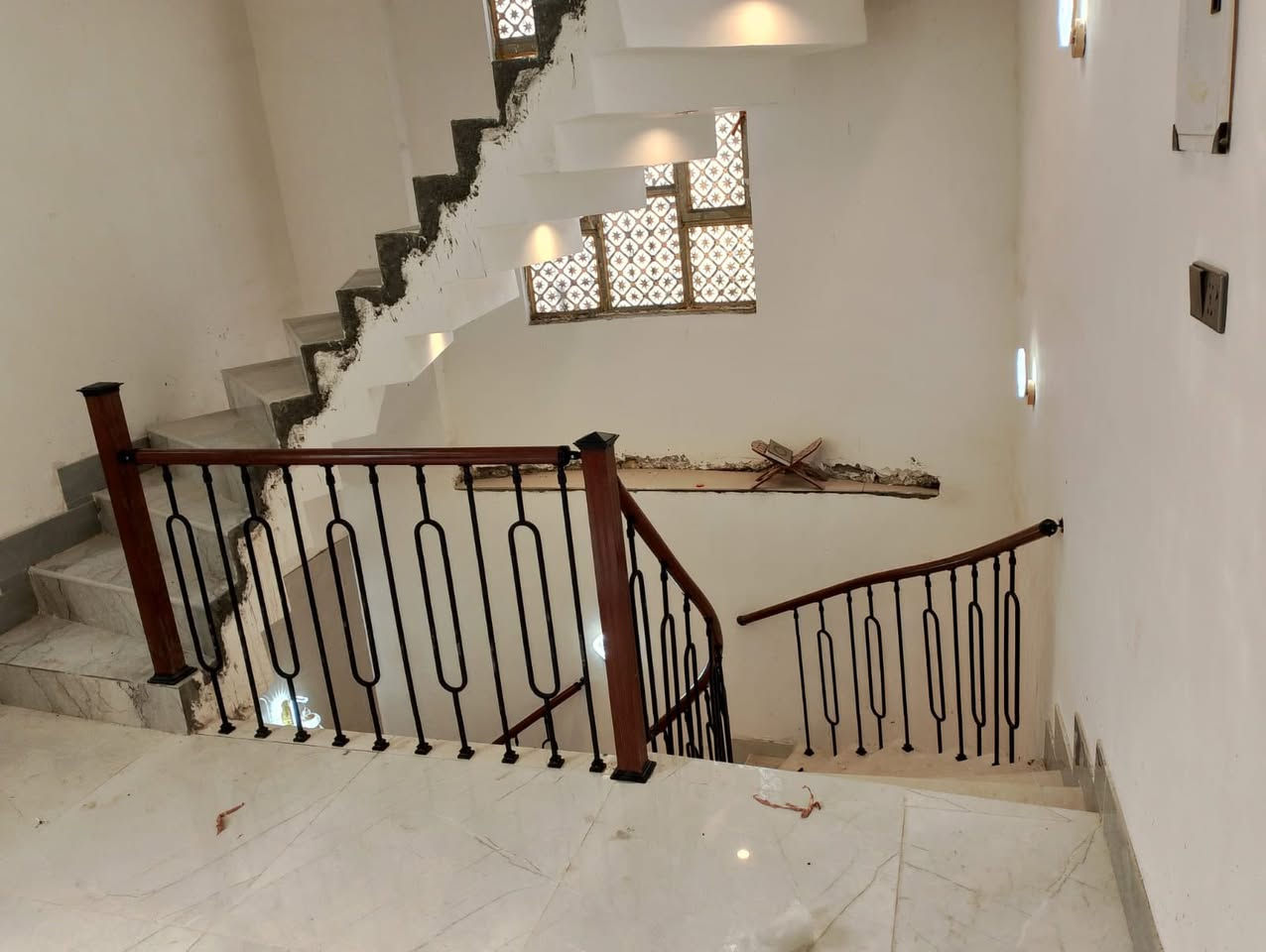 🚨 محجر حديد كلاسك & مودرن 🚨
🌹محجر المنيوم ديكور تركي 🌹
جودة عالية ✨ شغل مضمون 💪
بيع جملة ومفرد

🚚 توصيل لجميع المحافظات

📍 الناصرية – السيف – خلف المصرف العقاري
***********
