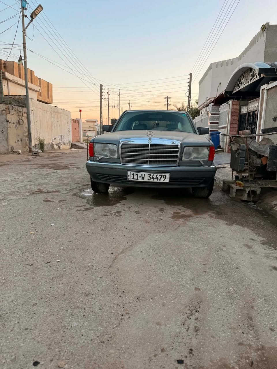 السلام عليكم للبيع فقط
مارسدس جامبو رقم بغداد موديل 91 فول مواصفات دبل فيتبم دبل هورن دبل مروحه سلايت طكتين ستيرن ايرباك مكينه بلاد 300 غرفه جلد كهرباء سياره مكفوله من اي نقص مكينه و كير وحداديه وكهربائيات تبريد شغال مصبوغه عام بدون ضربه سعر 90$ مكان سياره بغداد رقم *********** ***********
