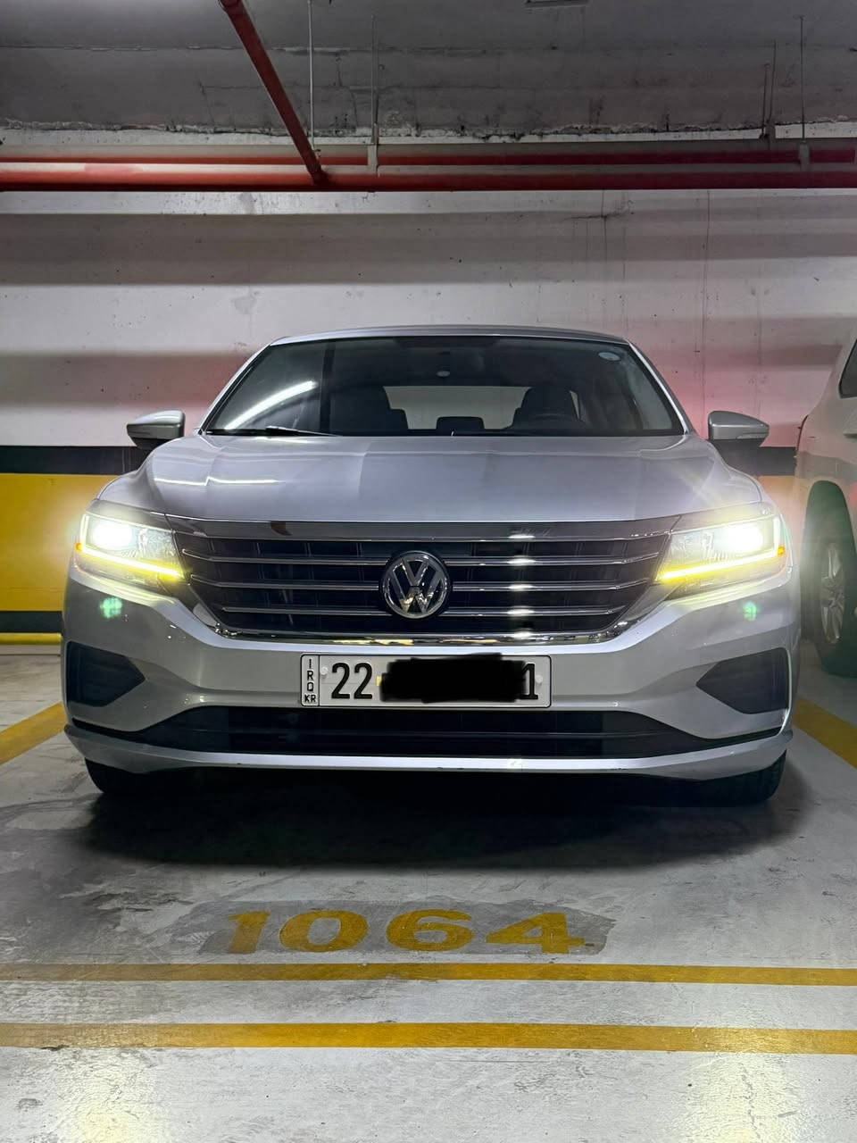 🚗 فولكس واجن باسات 2.0L توربو (موديل 2021) للبيع 🚗
الموديل:2021
 المحرك:2.0 لتر توربو (2.0L Turbo)
 المسافة المقطوعة:25,000 ميل فقط
 حالة البودي:قطعتين مبدلة نفس اللون (بدون اختلاف في اللون)
 المواصفات والأنظمة:
   رادار أمامي** (للحماية والتحذير من التصادم)
  رادار جانبي + نظام النقطة العمياء النشط** (Active Blind Spot)
 السعر: 14,900$ (دفتر و 49 ورقة)
 * **للاتصال والاستفسار:** 
📞 ***********

🚗 فۆلکسواگن پاسات 2.0L تۆربۆ (مۆدێل 2021) بۆ فرۆشتن 🚗
 مۆدێل: 2021
 بزوێنەر (مەکینە): 2.0 لتر تۆربۆ
 ڕۆیشتوو: 25,000 مایل تەنها
 دۆخی بۆیاخ: دوو پارچەی گۆڕدراوە هەمان ڕەنگ (بێ جیاوازی ڕەنگ)

 * **تایبەتمەندیاکان:**
   ڕاداری پێشەوە (بۆ ئاگادارکردنەوە لە بەریەککەوتن)
  ڕاداری تەنیشت + سیستەمی خاڵی کوێر** (Active Blind Spot)
 
نــرخ: 14,900$ (دەفتەرێک و 49 وەرەقە)

 * **بۆ پەیوەندی و زانیاری زیاتر:** 
📞 ***********

