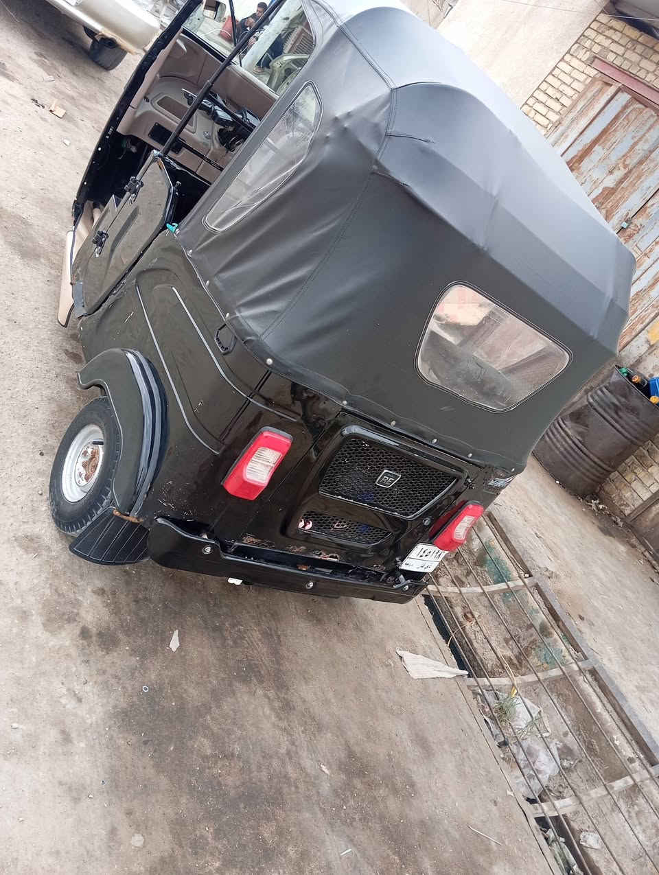 تكتك البيع 22شهر 8 رقم تحويل ثاني يوم مكاني رفاعي سعر 8200 وبيه مجال بصيط الشراي ***********
