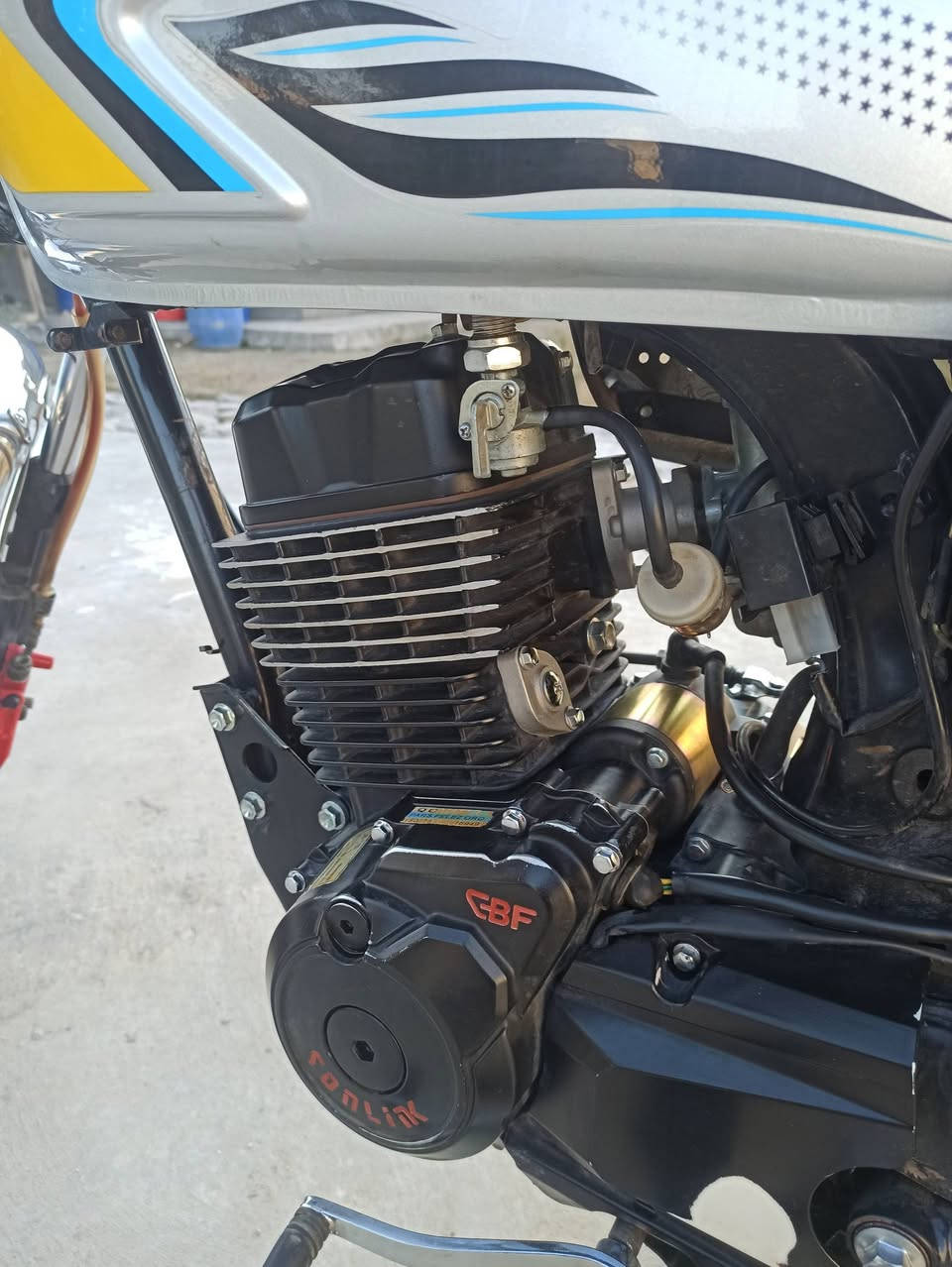 شباب دراجة ضاغطة وزنجيل اوراق اصولية مكان الدراجة لطيفية المحمودية السعر 800وبيهة مجال للطيبين شباب رجائن لمو شراي لحد يكسر بحلال لناس وهاذة رقمي +***********موديل 25
