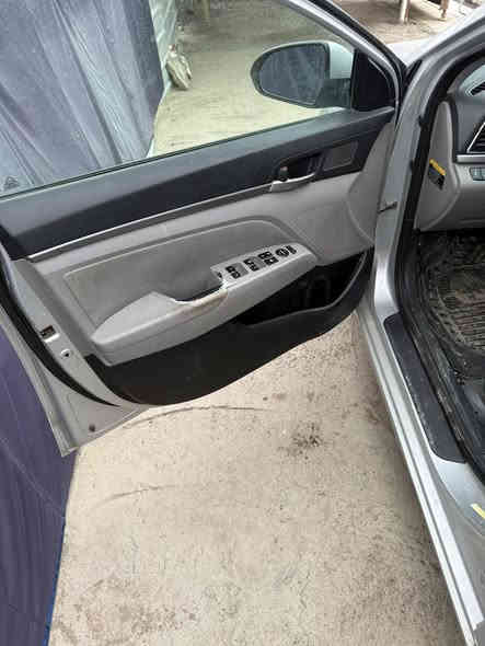 السلام عليكم سياره النتره مديل 2017  سياره رقم واسط باسمي  مكاني الكوت  سياره فول من عده الفتحه السعر 120 سونار سياره موضح بصور 
 للاستفسار ***********
