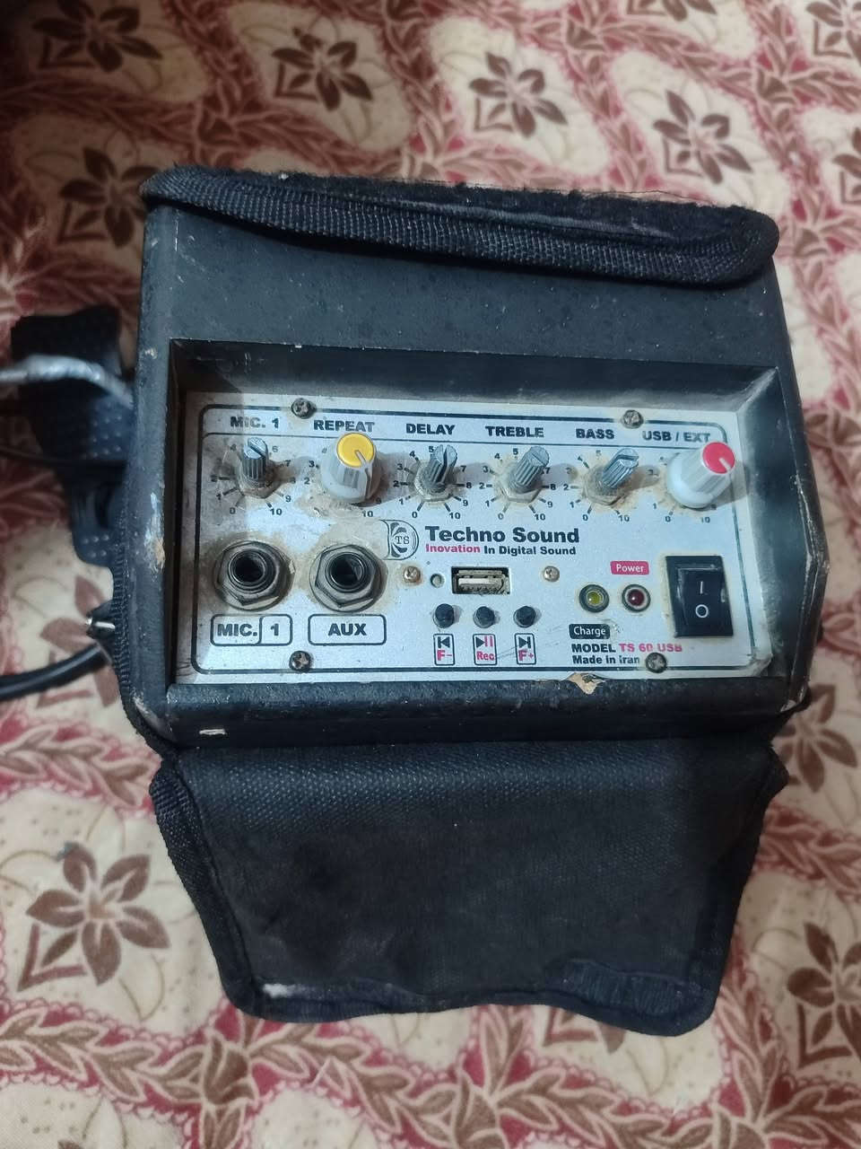 اعاده النشر سبب الوعود الكاذبه جهاز  للبيع 
المكان  سوق الشيوخ 
جهاز ؏ الكهرباء يتشغل شرط الشغل صوته حلوو. ماعرف  سعـر اعله سـعر. ابيـع. ***********
