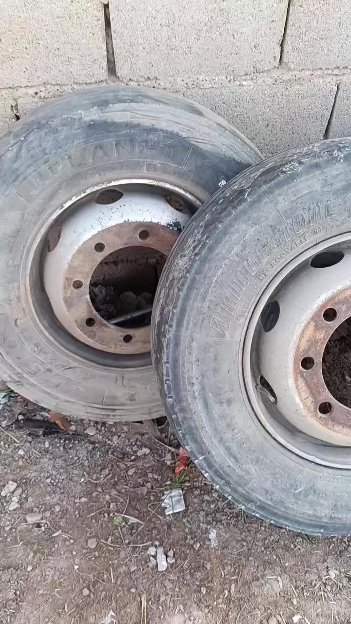 السلام عليكم ورحمه الله وبركاته
متاح تايرات +اوياله المانيه العدد 5 مكان ديالى خان بني سعد الاستفسار اتصل على الرقم ‏‪0780 305 0054‬‏+***********مكلف بل نشر خاص ما تجاوب
