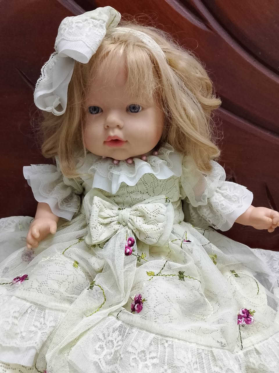 دمية جيلاتين عيون زجاجية معطرة
البدلة وتفاصيلها شغل ايدي 🥰


**إذا كنت صاحب هذا الإعلان وتريد حذفه لأي سبب، رجاءا أرسل رسالة إلى الدعم الفني**