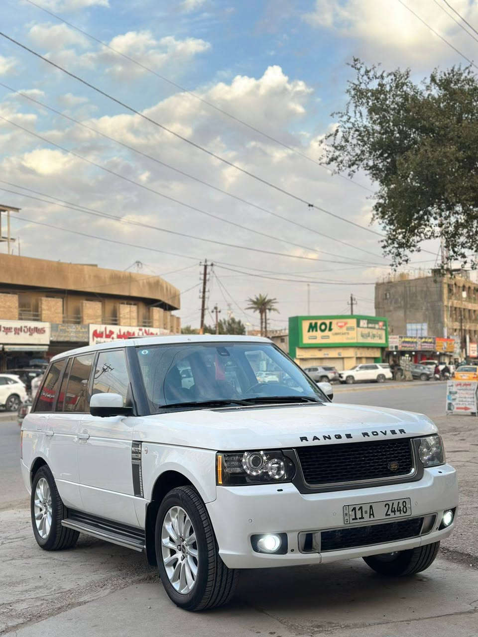 سلام عليكم ورحمة الله وبركاته
رانج روفر فوك موديل 2012
محرك عادي بدون سوبر جارج 
رقم بغداد الدولي بسمي مميز 
موصفات سياره خمس كامرات 
خمس بصمات رادارات جانبيه 
حساسات امامي وخلفي 
شاشات التلفزيون بل كشن 
كشنات تتفئه تبريد 
سبير منازل كتلوكات شركه 
سياره ماشيه 136 الف 
شرط سياره صفر مسج 
شرط سياره مكينه ع شركه 
كله سياره بشرط صدر ع شركه 
سياره ستخدام شخصي ع ايدي 
صارله 7 سنوات دعاميات صبغ 
وارد امريكا كلين وييه شبرين 
بارد اكرر شرط سياره وين تريد 
ترايك مقتوح من لفاو للبصره 
واني اسف على الاطاله 
اخواني الغوالي 
للمراوس فقط 
مكاني بغداد 
زيونه او الكراده 
الاستفسار اكثر هاذا رقمي 
***********
