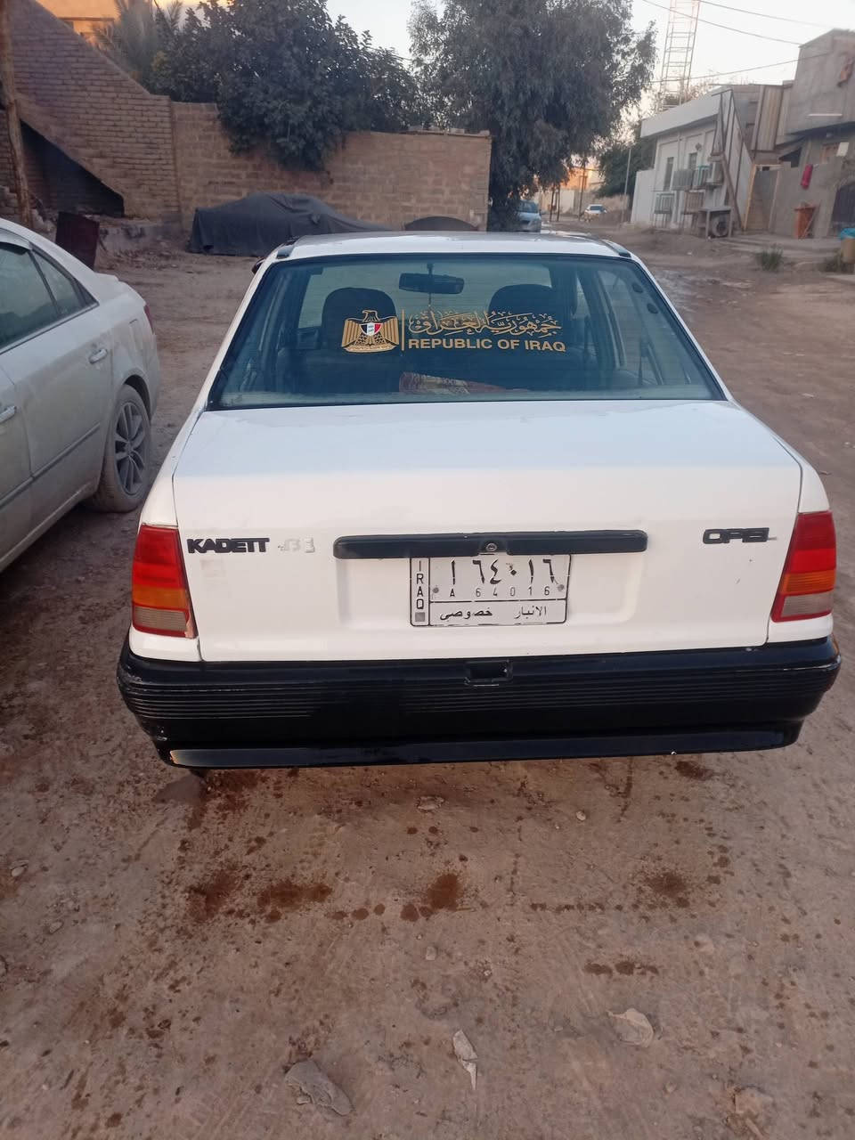 للبيع كاديت موديل 90 رقم انبار مشروع وطني السيارة بسمي كلشي كير محرك شرط محرك نوزل كلشي ما عايزهة السعر 19وبيهة مجال حك الجية للاستفسار ***********
