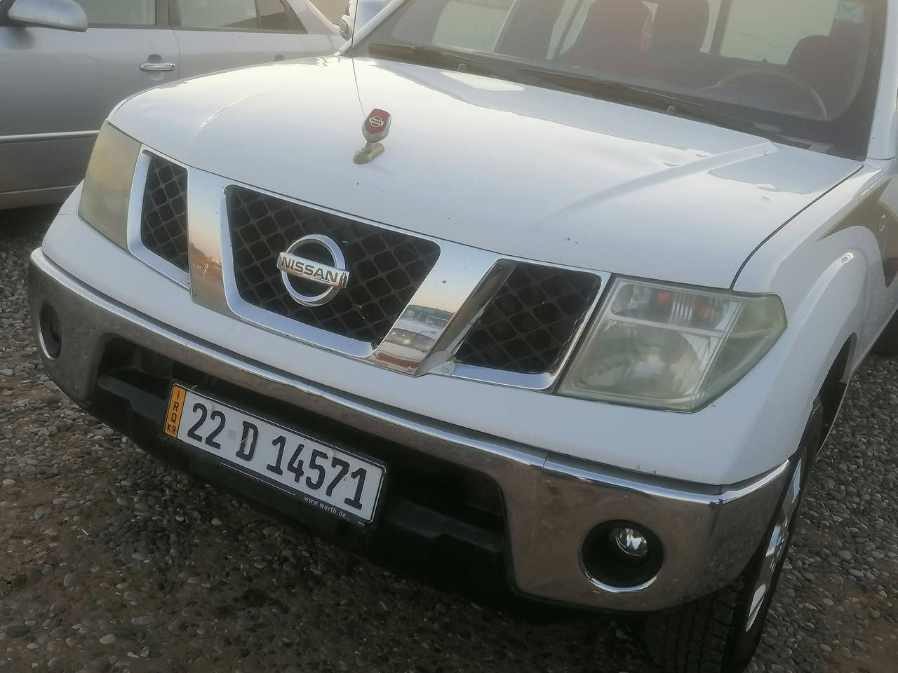 للبيع او مراوس حسب القناعة نيسان نيفاره موديل ٩ كير عادي رقم أربيل دولي الشرعى موجود تحويل مباشر محرك كير ذهب سياره بدون صبغ السعر ٩٠ وبيه مجال للشراي *********** خابر وتدلل مكاني الشركاط سياره مال جناي
