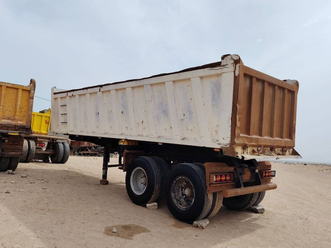 عربانه اماراتيه للبيع كفاله عامه فارغ 11طن ذرعه 31 ستندر تخم تاير
للأتصال ***********
