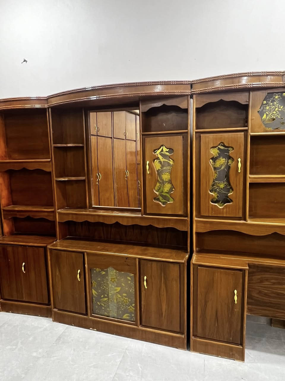 غرفه نوم احطاطه السعر 650 وبيها مجال للاستفسار على الرقم ***********
