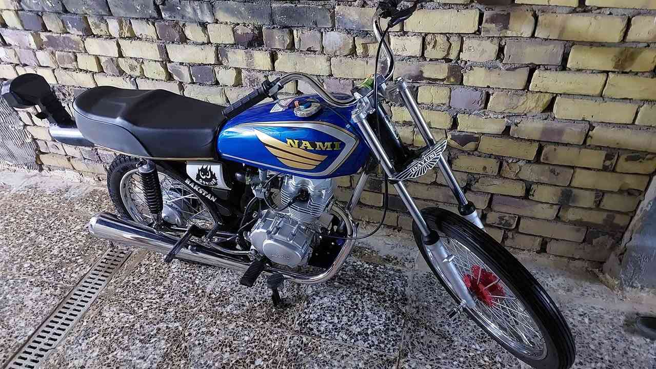 للبيع تعمير صار شهرين من معمره شاصي ١٩ نامه برو اوراق مو سكنر هاي صاروخيه😂ديوانيه حي الفرات *********** هاذه رقمي شراي بي خير ويدلل 😘
