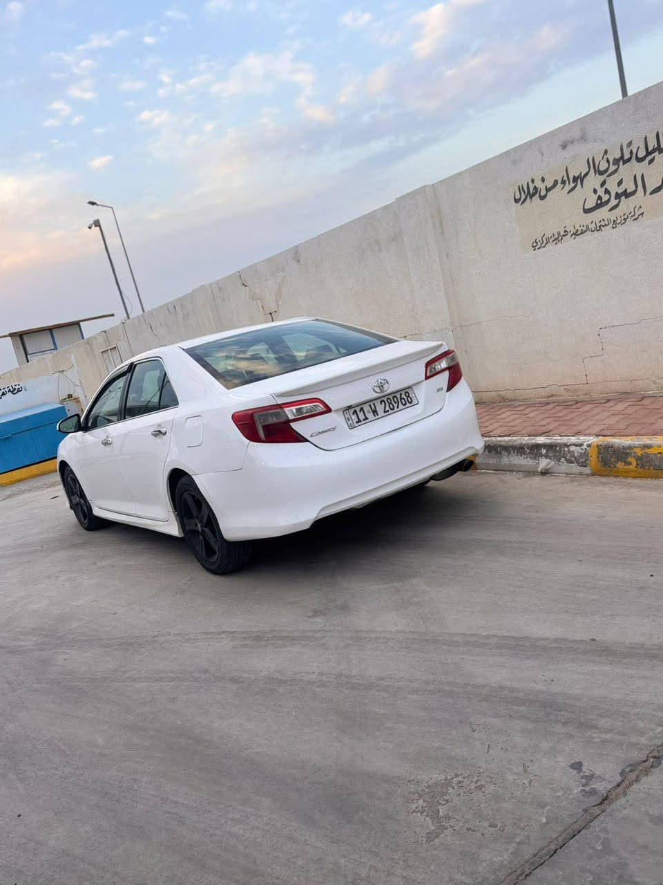 السلام عليكم
كامري امريكي se موديل ١٤ رقم بغداد باسمي  رقم وهزة وسنويه جديدة حادثها جاملغ خلفيي وطعه تبديل فقط أيرباكات سليمه كشنات جلد محرك  كير  على وضع  الشركه  ماشيه ١٥٧   

السعر ١٣٢ وبيها

مكانها الرمادي الحبانية 

‭٠٧٨١ ٥٨٦ ٩٩٢٧
