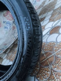 تخم تاير مستخدمات ونظيفات قياس 17/225/45 للبيع قيم واخذهن ،  078298991...