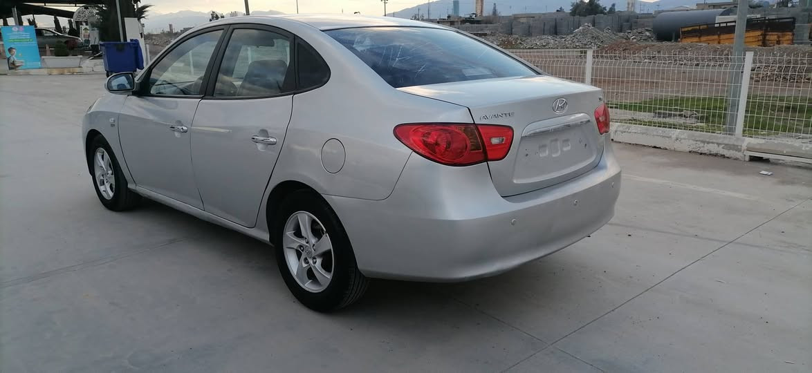 ئاڤانتی مۆدیل2007 فوولە بەس سلایت نیە کوشن جڵد و هیتەر  ئاوێنە شەفت حاسە  سوکان ڤۆلیۆم تەبرید شاشە کەڤەر گۆڕاونیە لێدرانی نیە خایسی نیە سەقفی بێ بۆیاغە چوار تایەو ویلی تازە  بێ مەسرەفە سحری 47گەڵا  شوێن حاجیاوا ***********
