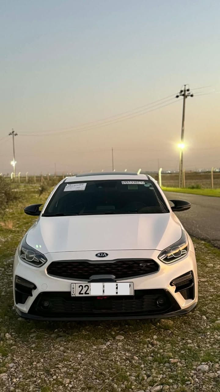 سلام عليكم
فورتي مديل 2021
فول موصفات 1/1
فئة GT  
مكينه 16 توربو 201 احصان 
ضرر بابين وربع جاملغ
بجم كبس 
ماشيه 32 الف مايل 
***********
***********
