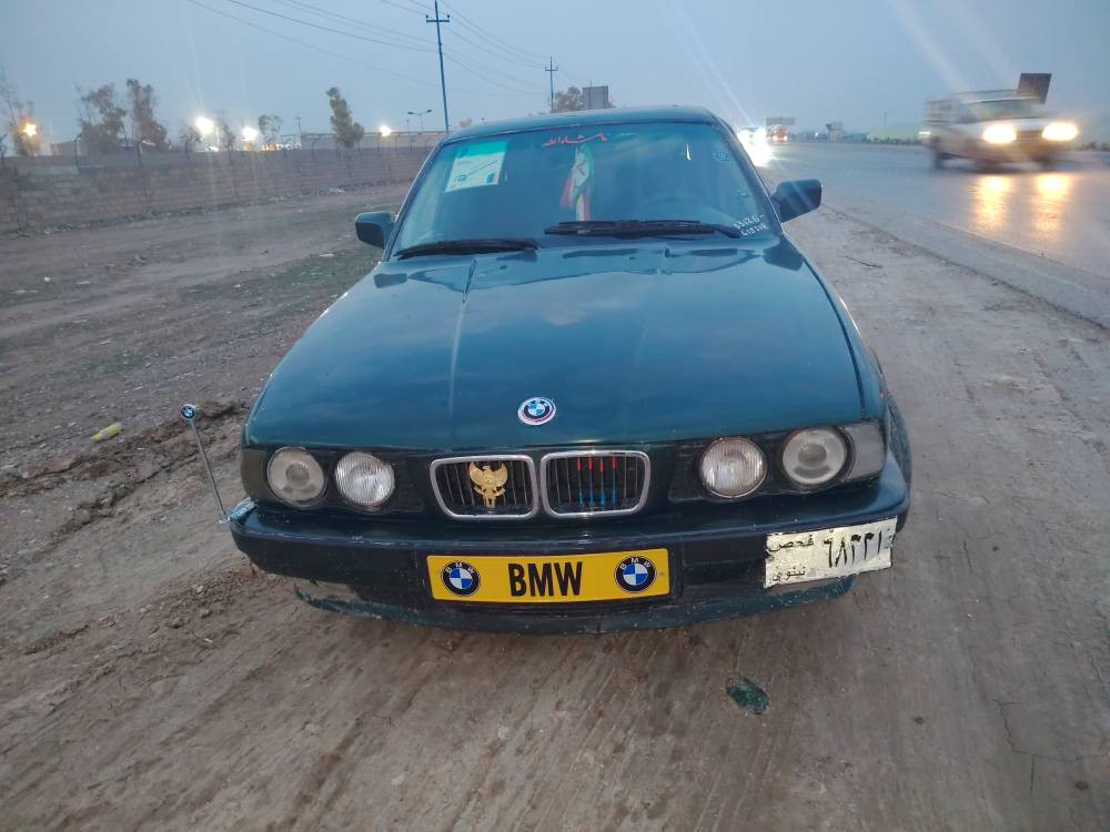 بئيم موديل91 كيرمكينه به شه رت مكينه520كيرعادي ارم بلاستيك هه ولير جام كارباي تاخم تايه ويل نويه سياره كي هه تا بلي خاوين و جوانه پیشو پشتی کە بسە  کابسە لايت زينويه داخي زور خاوينه بخ لوجواني نرخ 23مجال برايانه ***********واتساب فايبه ر أربيل, العراق
