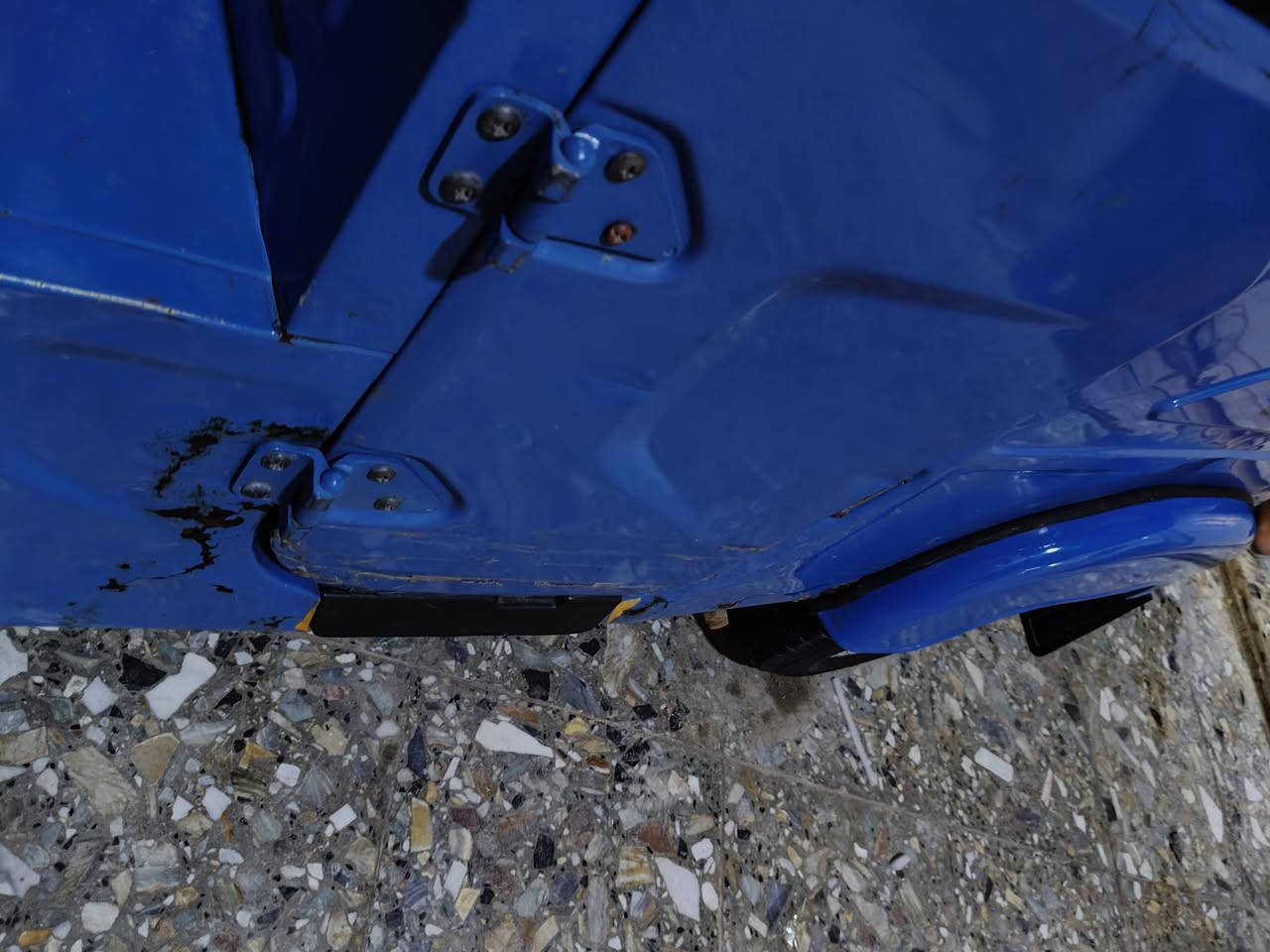 سلام عليكم تكتك للبيع 21 رقم نكليزي بسمي مكينه بوشه وبستم بيها بارد موضح بل صوره ودوس بيهن خياس تكتك نضيفه سعر 7 ونص بيها مجال السفسار ***********
*********** هاذ بي واتساب 
ما متواجد مازنجر
