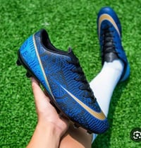 ورحمه الله وبركاته احذيه سبورت رجاليه واحذيه رياضيه اي قطعه على 7000 د...