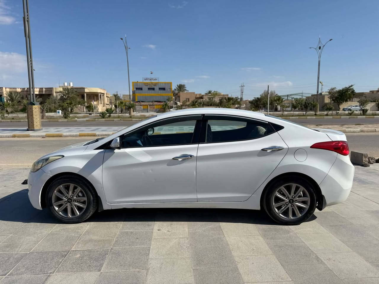 سلام عليكم
النترا موديل 2012 خليجي محرك 1600 رقم ذي قار تحويل مباشر السياره بيها صبغ في هلال الجاملغ الخلفي والباب الخلفي گير ومكينه خير من الله وحداديه جديده تبريد ثلج 
العنوان الناصريه قظاء الغراف السعر 98 ورقه رقم الهاتف *********** وموجود واتساب
 اخوان والله العظيم انه مكلف بالنشر اتصل على الرقم الي مخليه بالمنشور
