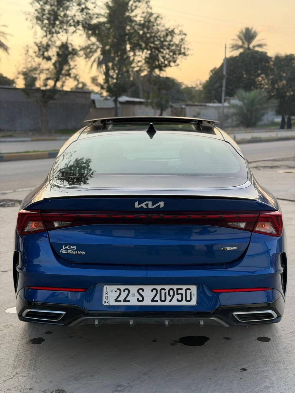 سلام عليكم K5موديل 2024حادث جاملغ وبنيد فقط سياره جيتي لاين فول واحد علئ واحد ماشيه 40 السعر 175 الرقم ***********
