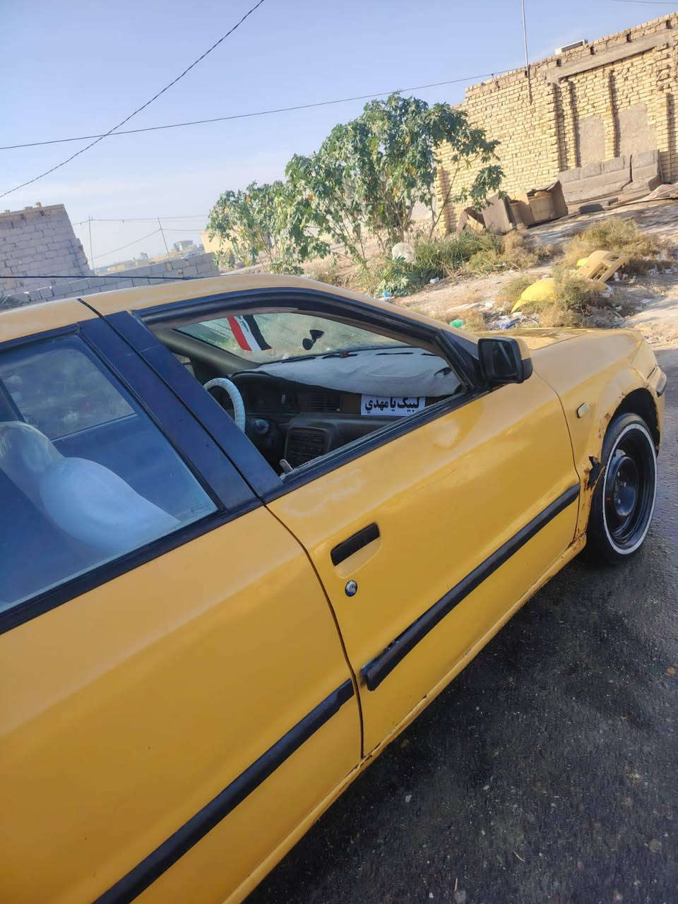 السلام عليكم سمند 2010 كير مكينه خير من الله الكشر شوفت عينك سنويه منتهيه صارله 3 سنوات تخم تاير بيه لايتات زنون عوزه ترتيبات بصيطه السعر 19 وبيه مجال
***********
