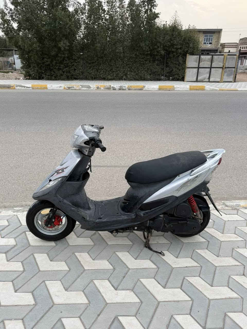 سلام عليكم ماكس عدله للبيع كفاله عامه من كلشي ما نقصها برغي الصور تسولف شراي اتصل ***********
