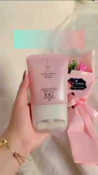 شد البشرة • وجه ورقبة • ليدورا