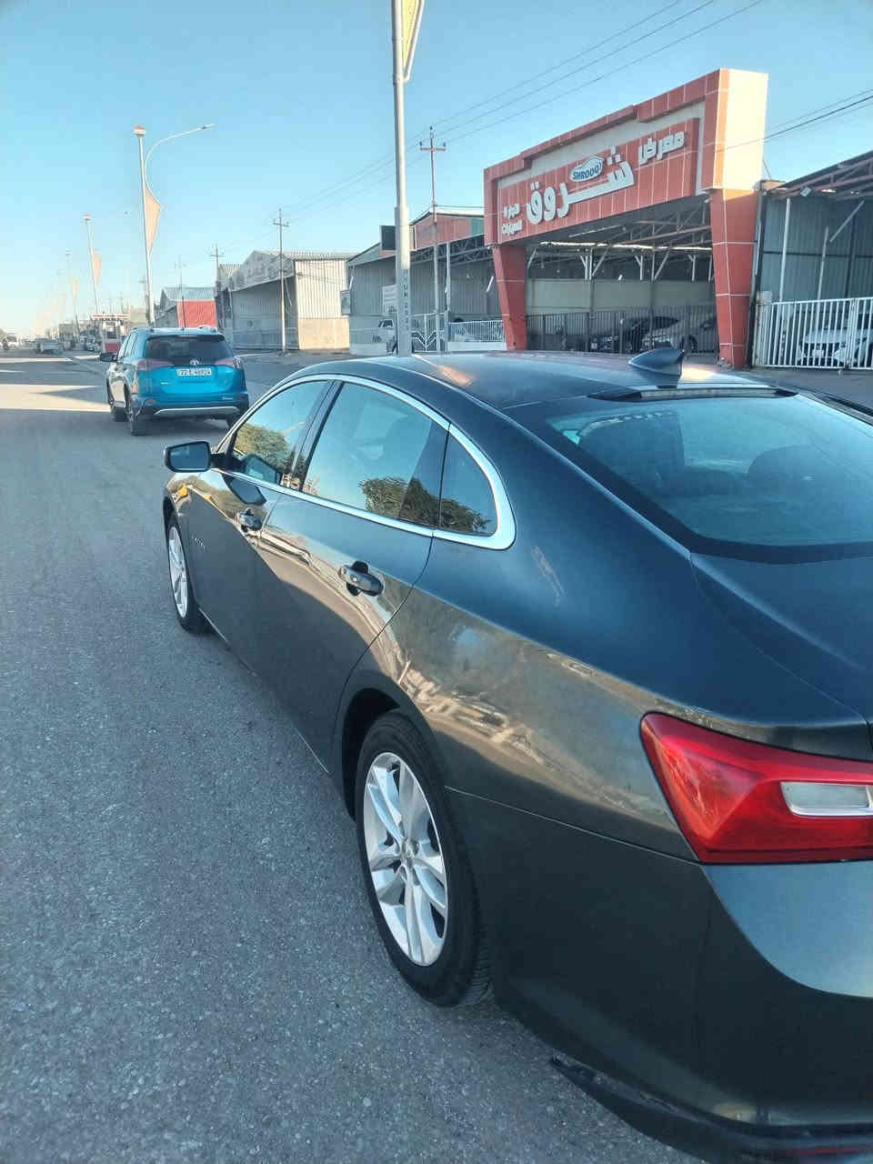 السلام عليكم
ماليبو ٢٠١٧ بجم كبس حادث باب خلفي وجاملغ
بلعراق جاملغ وباب  مجفت بستم
السعر ٩٠ وبيها مجال
هاتف *********** بيه وتساب
