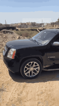 جمسي دنلي قصير للبيع فول السياره. دواخل اون لاين مقاعد منفصل وفول السياره. متوم سليمانيه طبق الأصل رقم انكليزي 
سياره جاهزه من كير محرك حداديه وتواير قبل سبوعين جديد الاستفسار *********** سعر 88
