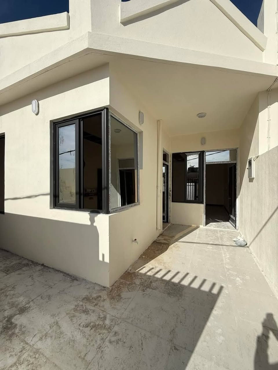 دارللبيع 🔥طابو ملك صرف 🔥

بناء حديث صفر ❌

المساحة / 100 متر مربع طابق واحد ⚡️

الموقع📍 حي الوحد الشارع 20

♦️ غرفتين نوم واستقبال ومطبخ وصحيات درج خارجي 

السعر/ 86 مع المجال 
للاستفسار مراجعه عقارات السلام سايدين المرور القديم مجاور صيدليه فيتأمين اوالاتصال على الارقام 
***********
***********
