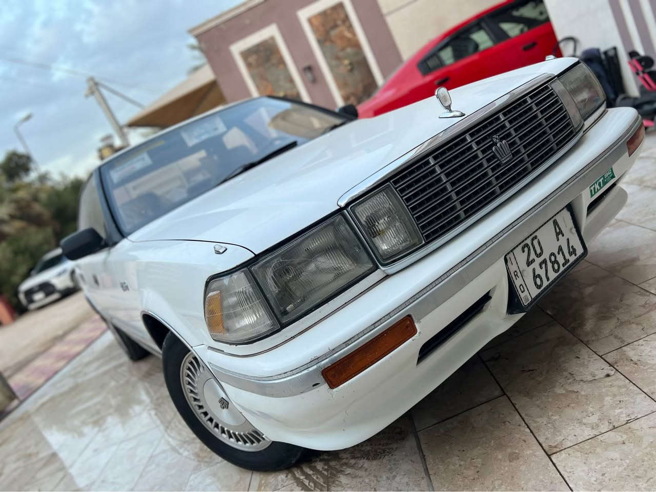 السلام عليكم 

سوبر هارتوب 1991 للبيع مكينة راس الثور 
مكفولة من الصبغ والحادث ونقل الجثة والخياس 
رقم ديالى كهربائياتها شغاله كشر نظيف الداخل يرادله ترتيب تايرات جديده تبريد ثلج   
مكان السياره زيونه 
السعر 68 ورقه وبيها مجال بسيط.  
الرقم للأستفسار (***********) بغداد, العراق
