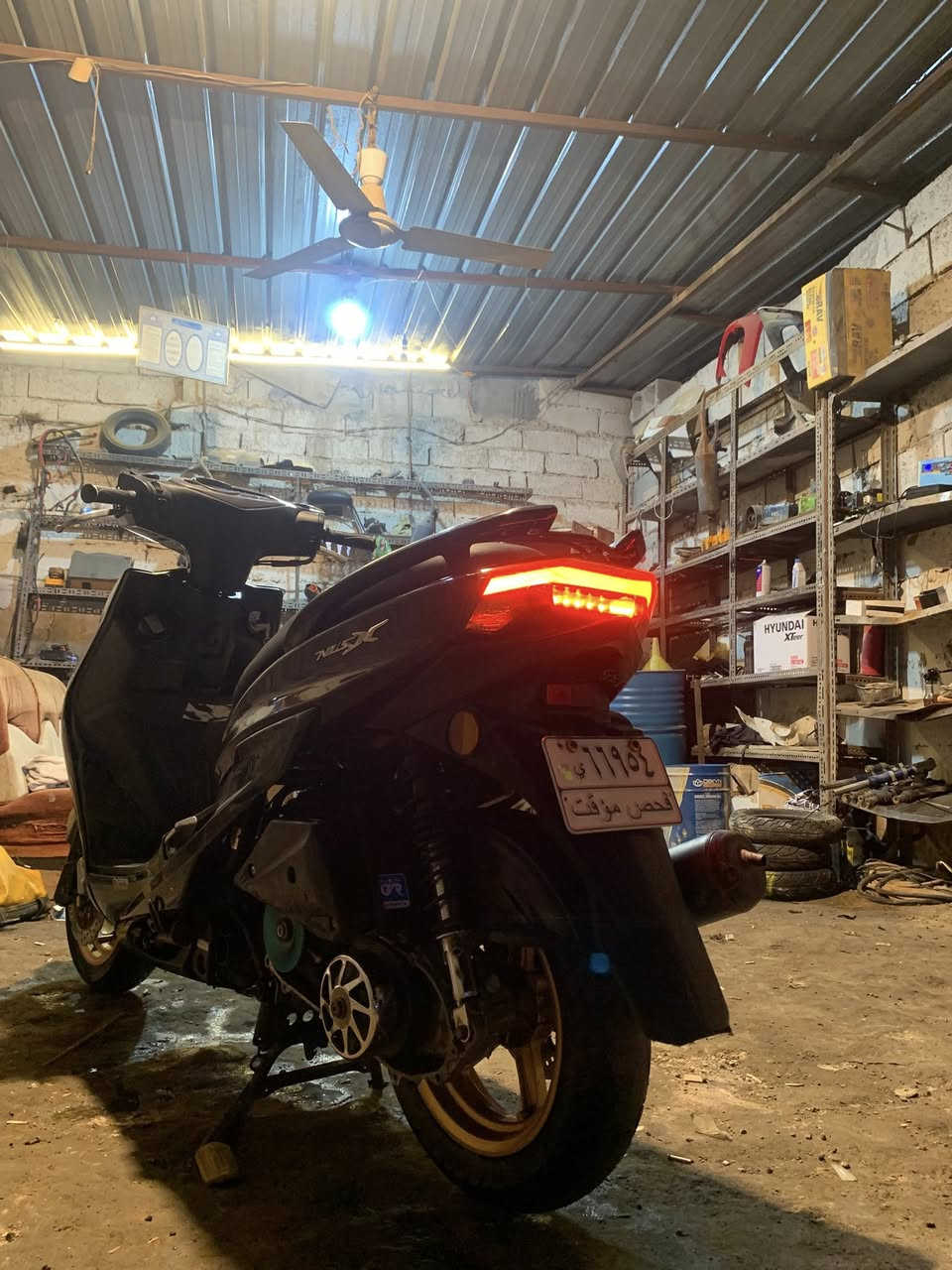 السلام عليكم سكنسن شمعه ياباني قبغ نفخ 2019دراجه بلاديه اكفلها من كلشي مكينه ناعمه كهربائيات ميكانيك كله جاهز فط كفراتها بيها ملاحضات وتبجي على بوليش دراجه ماشيه42 قبغ كلچات موجود واقية صالنصه موجوده دراجه مارمرقه الوحه البيها للجماليه جتي بيها تخم كلچات رياضي دراجه هاون سعر 12$وبيها مجال شراي يراسلني واتساب او يتصل *********** ديالى بعقوبه
