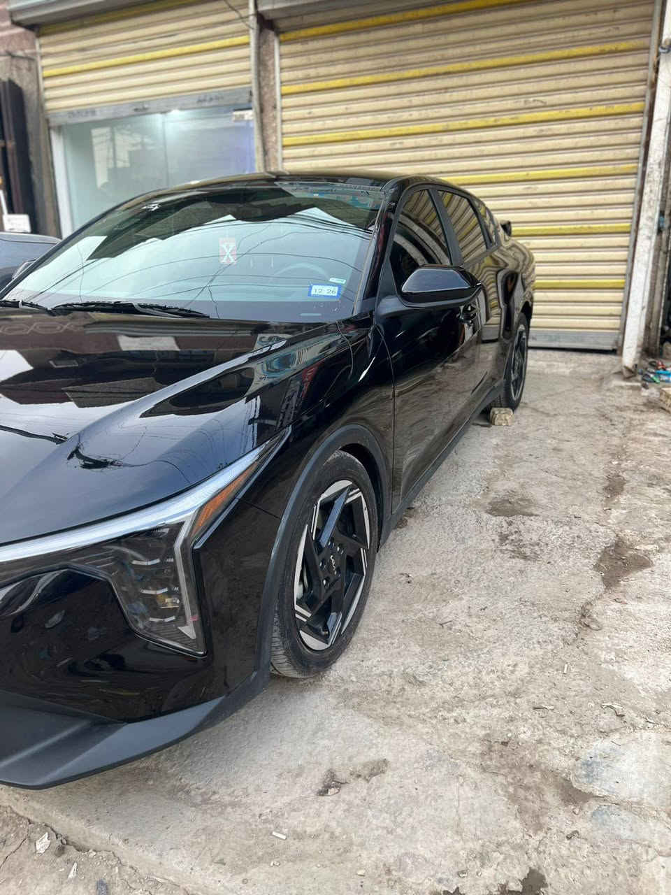 السلام عليكم سيارة كيا k5 للبيع الحادث موضح بالصور بدون ماطاك بيها ايرباكات السيارة بعدها على حادثها ما معمرة
وبدون رقم مكاني بغداد
 للاستفسار واتساب او اتصال على الرقم 
*********** اتصال 
 *********** واتساب
