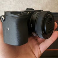 سوني a6400 • عدسة 16-50 • ضمان ١١ شهر