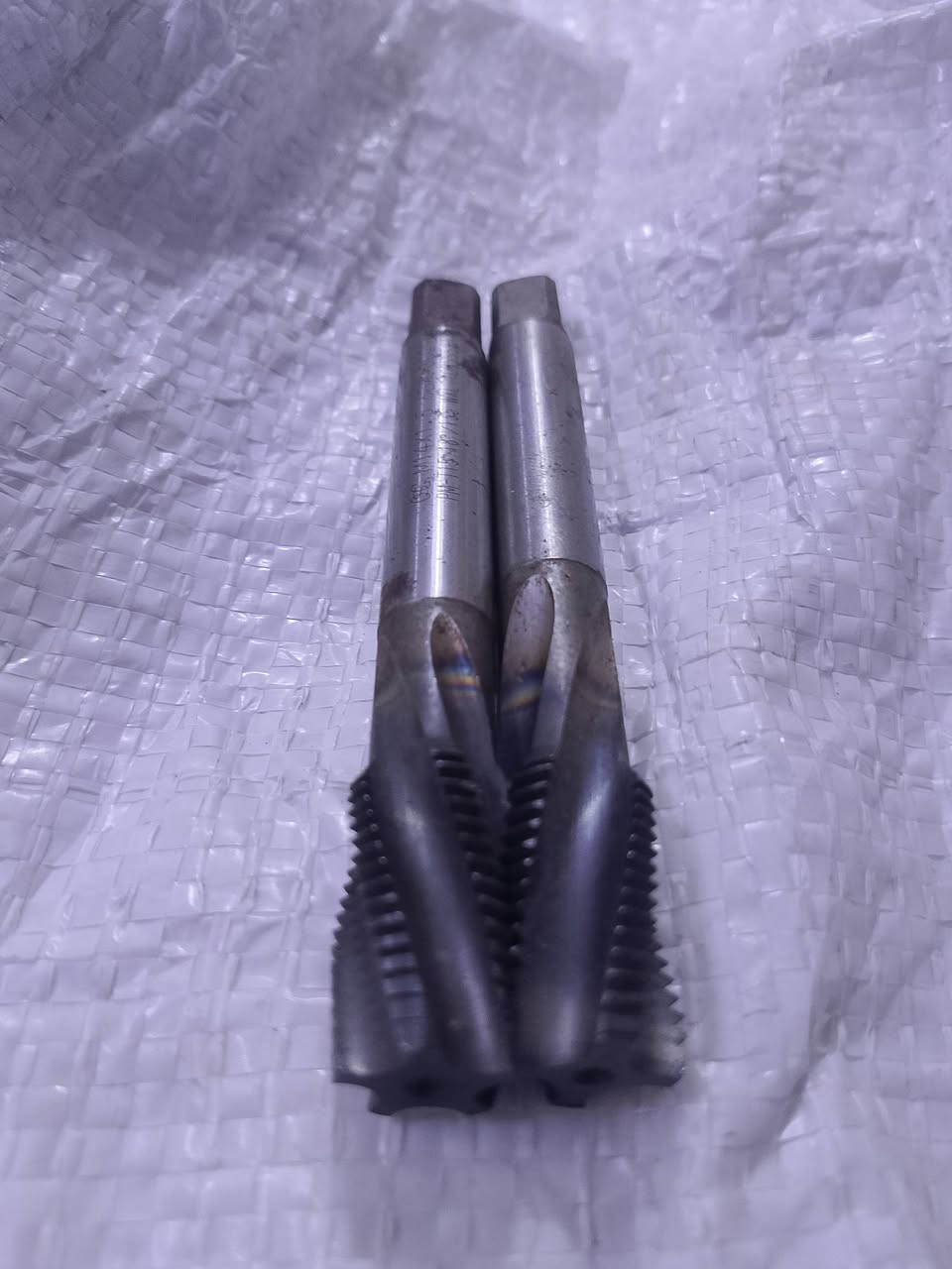 ✅ M14×1.5 ✅ M14×1.25 ✅ 1/2" × 20 TPI
🇩🇪 صناعة ألمانية أصلية ✅ دقة عالية وجودة احترافية ✅ مناسبة للورش والمخارط والأعمال الصناعية ✅ سن حاد وأداء ممتاز ✅ بضاعة أصلية مو تجاري
📍 متوفرة للبيع بسعر مناسب 📩 للاستفسار *********** سعر كيلو30 ألف
