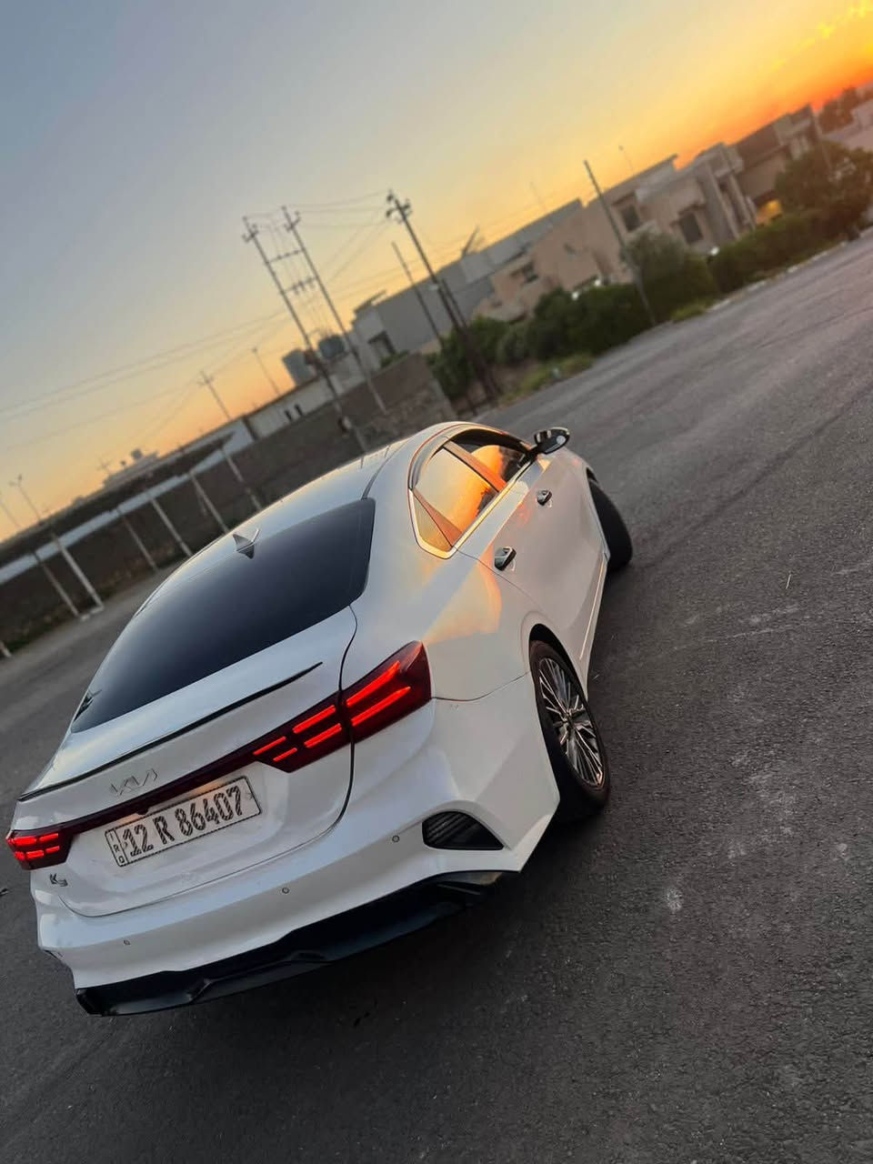 اللهم صل وسلم على سيدنا محمد
سيراتو k3 موديل 22 

 وارد كوري وليس صيني (استيراد خاص)

والموصفات vip 

📌بصمة ابواب وتشغيل

📌تشغيل عن بعد 

📌كشنات جلد والسائق كهرب

📌تبريد وتدفئة بالكشنات الامامية

📌كشنات الخلف تدفئة

📌تدفئة ستيرن 

📌قطعتين تبريد

📌حساسات امامية وخلفية 

📌رادار

📌نقاط عمياء

📌تحديد مسار

📌مثبت سرعة 

📌قيادة ذاتية

📌محرك ١٦ دوش اقتصادي

 📌ويل 17 المرغوب

📌لايتات لد

📌4 انظمة قيادة

📌هاند بريك بصمة

📌اوتو هولد

📌ماشية 66 كيلو فقط

📌ايرباكات سليمة 

عليها زوج تايرات جدد وادامة كاملة 

بيها جاملغ خلفي صبغ وجاملغ امامي تبديل اصلي وشوية بارد بالصندوق 

سيارة على ايد وحدة استخدام مال دوام 

باسمي شرط التحويل 

سنوية وهزة كلو جديد 

السعر 142 وبي مجال بسيط 🤍

***********
