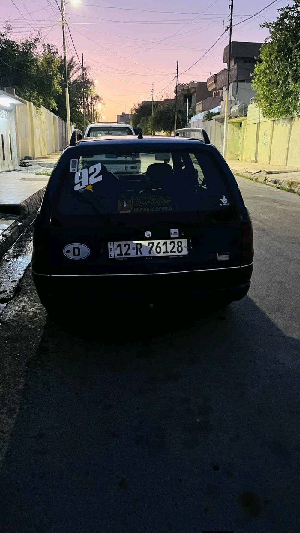 سياره استره
 موصل حي الرفاعي
   سنويه جديده. شرط وكاله وتحويل
 مكينه كير. شرط. صبغ عام جماليه فقط