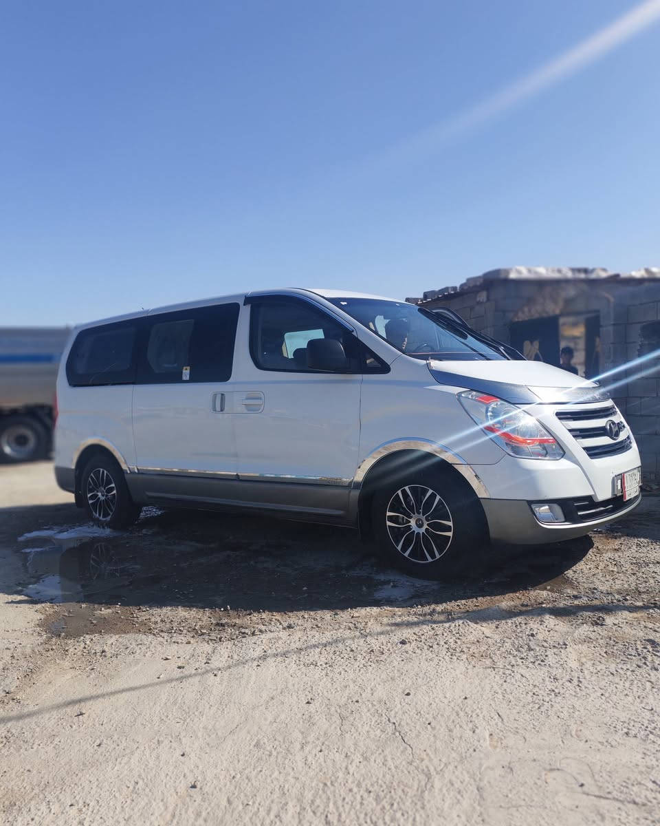 السلام عليكم  18 مفتوح بيها جاملع وبند مبدل رقم بصره سياره جاهزه حلوه نضيفه كلش مكاني البصره القبله سعر 200
***********
