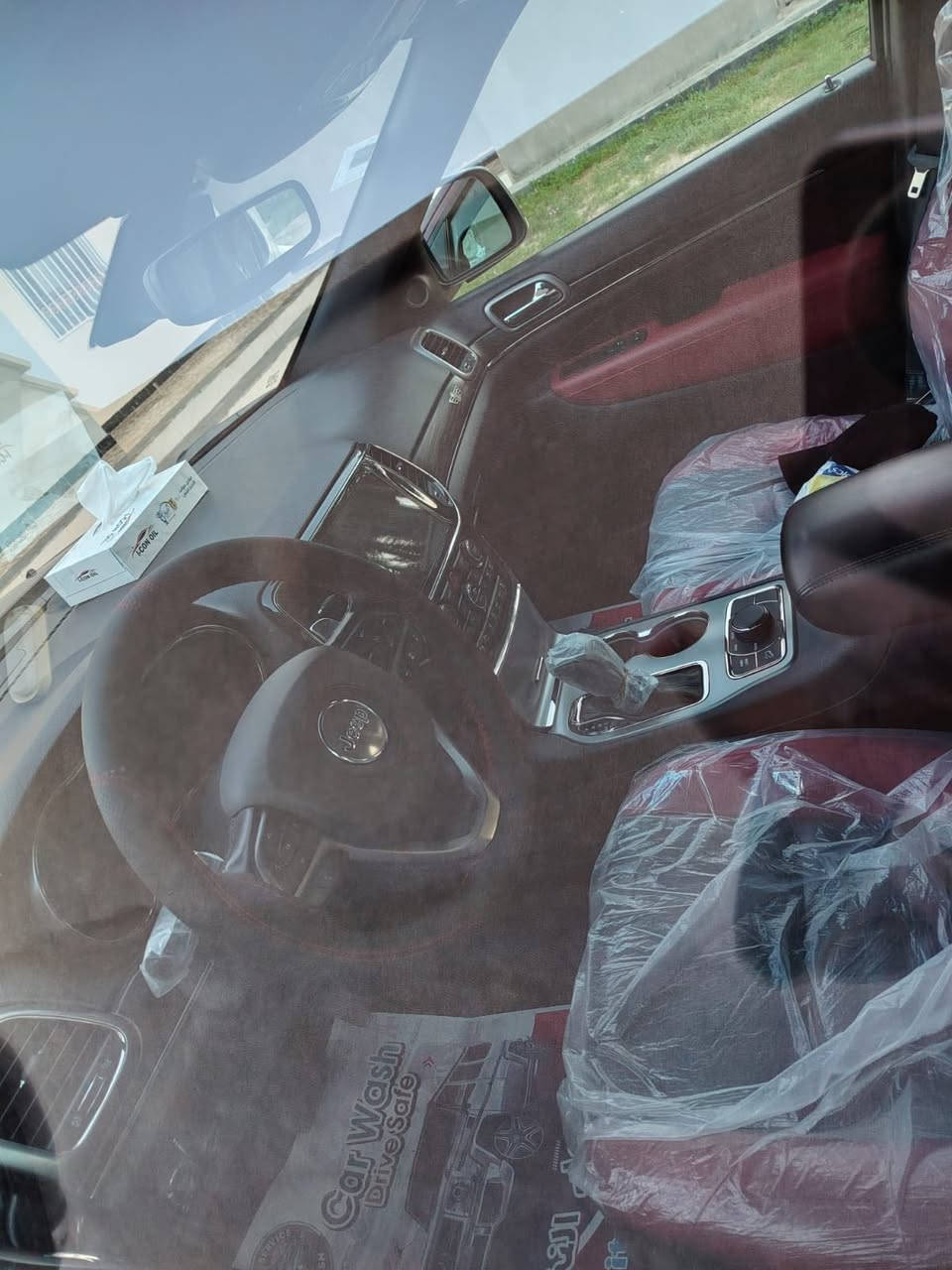 جيـب كرانـد شيروكـي S ام الرادار - 2022
( خليجـي وكالة هـارلم بعدهـا بضمـان الشركة )
- ممشـى : 56الف حقيقي 
مكفولـة كفالة عامة
- بانورامـا . رادار امامي . رادار خلفي . رادار جانبي . قيادة اليه . كراسي تدفئة وتبـريد امامي وخلفـي . سترين هيتر . ستيرن كهرباء . جنطة كهرباء . كراسي كهربـاء . 
- السعـر : 350ورقه
عنوان : بغداد . حي الجامعة 
للتواصل 
📞***********
