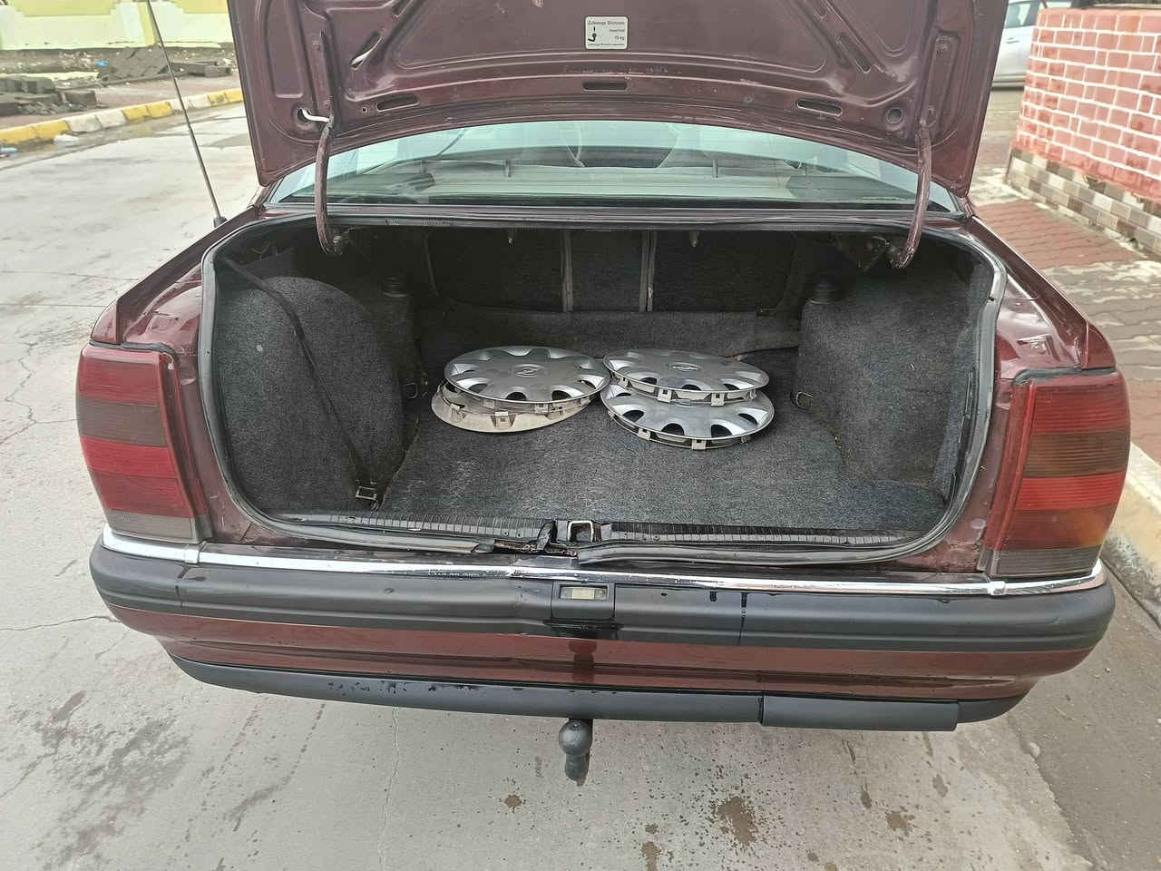 للبيع اوبل اوميكا موديل 1991 رقم كركوك مشروع وطني دفتر بانزين بي سنويه ليحد 2029 رقم كركوك دواخل ضربه مابي بس صبغ عام للجامليه سياره اي عيب مابي كير ومحرك مكفوله محرك 20 كلش نضيف سعر 45بي مجال عنوان كركوك لتواصل ***********
