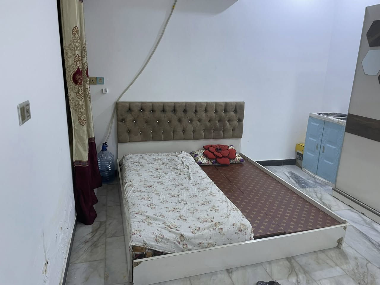 اغراض بيت مستخدمه جديده للبيع المكان زيونه شارع الربيعي
للاستفار الاتصال على الرقم متوفر وات ساب ***********
