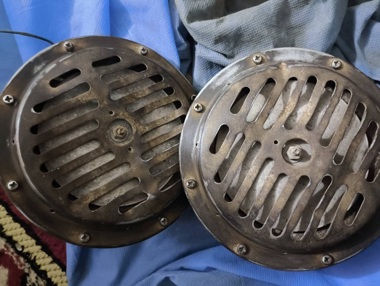 السلام عليكم 
هورنات بوش الماني اصلي واحد بيهن ما يشتغل قيم بل يرضي الله او اخذهن متواجد خاص او واتساب ***********
