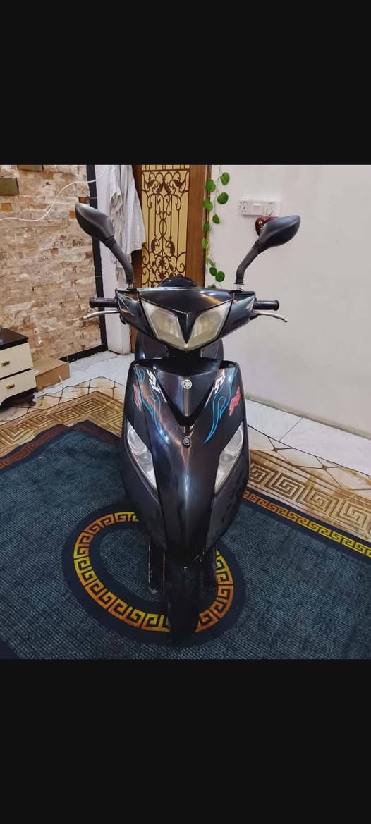 سلام عليكم دراجه ماكس ثعلب ١٤٠ مكفوله كفاله عامه ماشيه ١٧ الف بلاديه مابيهه اي نقص كهرابيات كلهه شغاله كفرات بلاديه محرك ناعم شلعه ومعدل السعر ٥٥٠مكاني بغداد الكرخ الصالحيه *********** الاتصال على هذه الرقم أو وات ساب
