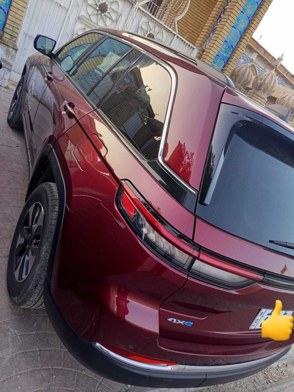 سلام عليكم
 البيع 
جيب شيروكي هايبرد
 موديل 24 
مواصفات فول 
 حادثها جاملغ وبيند وباب يمنى 
تبديل نفس اللون 
مكان سيارة بغداد 
رقم الهاتف ***********
