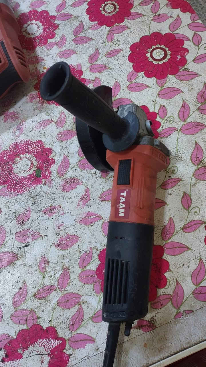 غراض استخدام قليل نظيفات المكان النجف تفاصيل على الخاص او الاتصال على الرقم ***********
